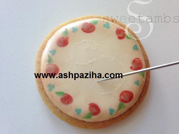 Training - image - decorating - cookies - with - Royal - Ysyng - sixty - and - nine (18)