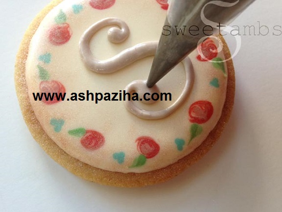 Training - image - decorating - cookies - with - Royal - Ysyng - sixty - and - nine (19)