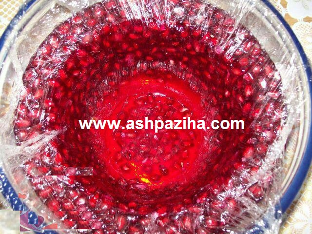 How - Preparation - jelly - pomegranate - with - cream (3)