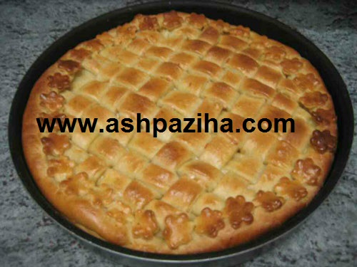 How - Preparing - pizza - covered - poultry - and - Mushrooms - Nowruz 95 (3)