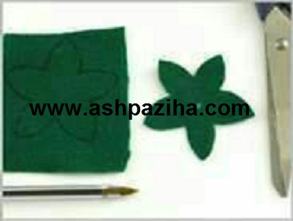 Training - Manufacturing - flowers - roses - to - cloth - of - old (2)