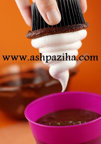 Decorated - cupcake - with - cream - and - chocolate - Training - image (10)