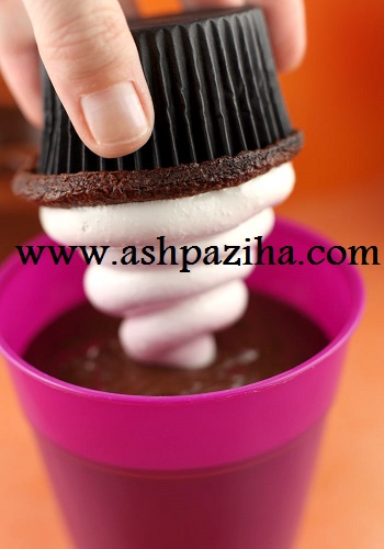 Decorated - cupcake - with - cream - and - chocolate - Training - image (11)