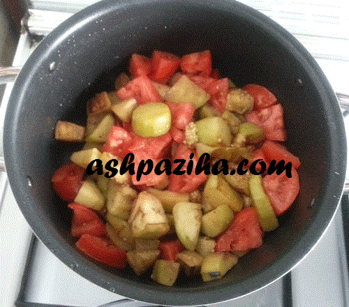 How - Preparation - Feed - chicken - and - eggplant - Video (2)