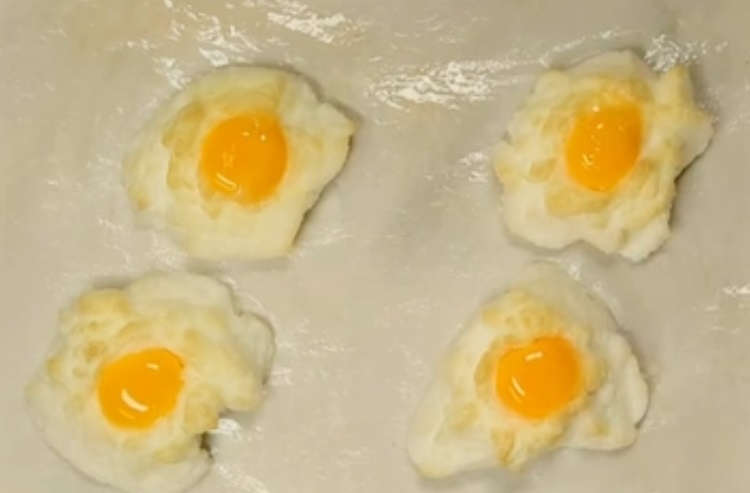 درست کردن سالاد تخم مرغ ابری