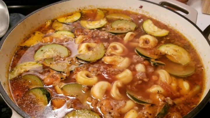 سوپ سوسیس ایتالیایی با تورتلینی