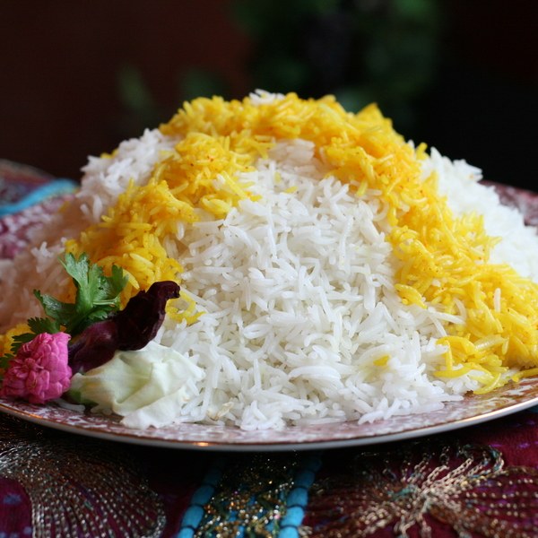 طرز تهیه ی برنج زعفرانی مخصوص شب یلدا