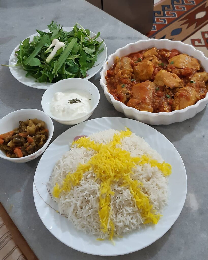 طرز تهیه کراهی مرغ افغانی