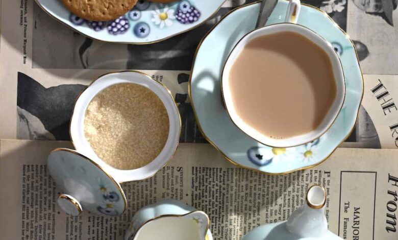 طرز تهیه چای انگلیسی با شیر